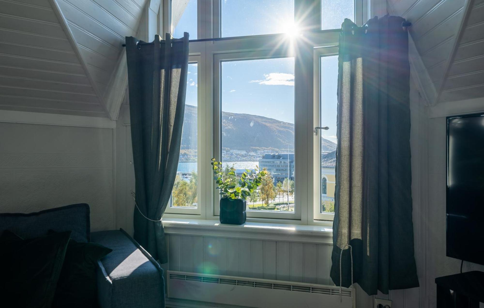 Enter Tromso - Exclusive Apartments Exterior photo